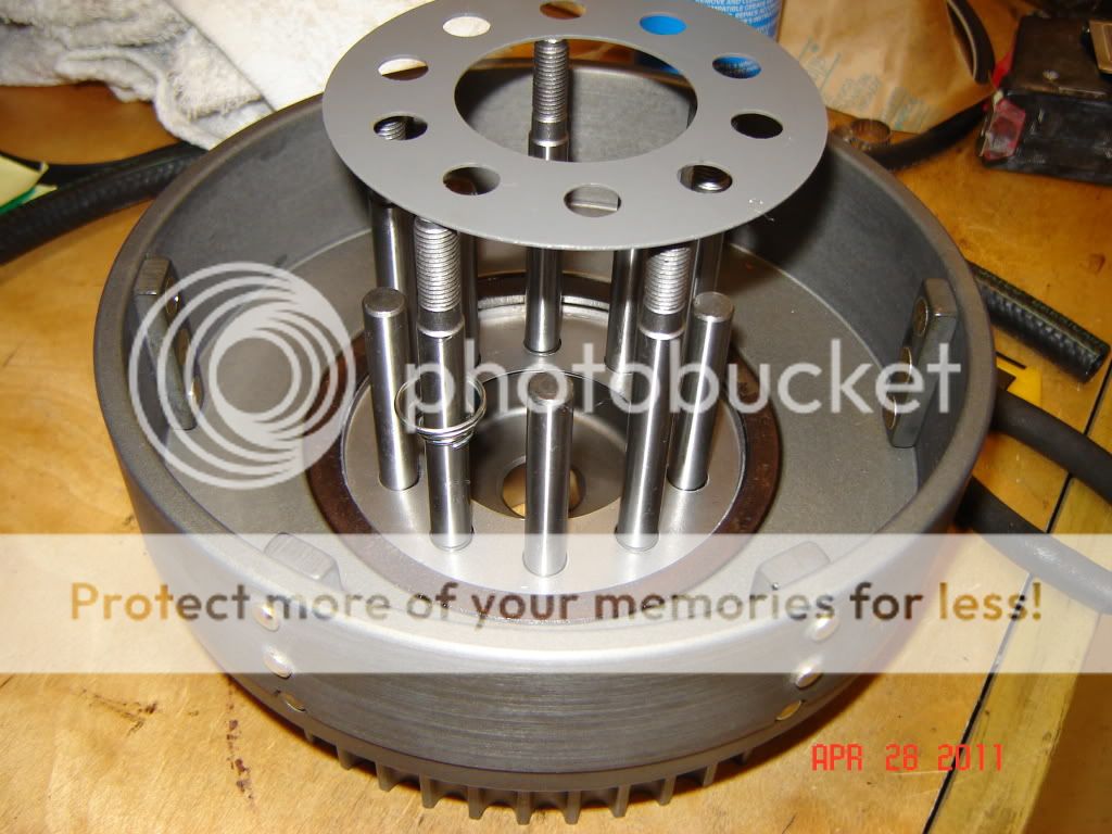 j&p cycle 5 stud clutch hub and tamer bearings. 6100020